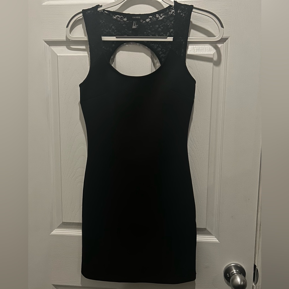 6/$25 Forever21 Black lace dress